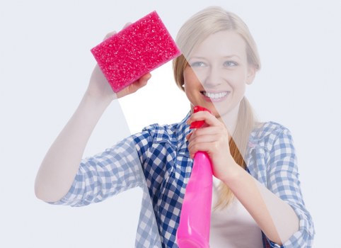 Local cleaners working in a Streatham property with access challenges